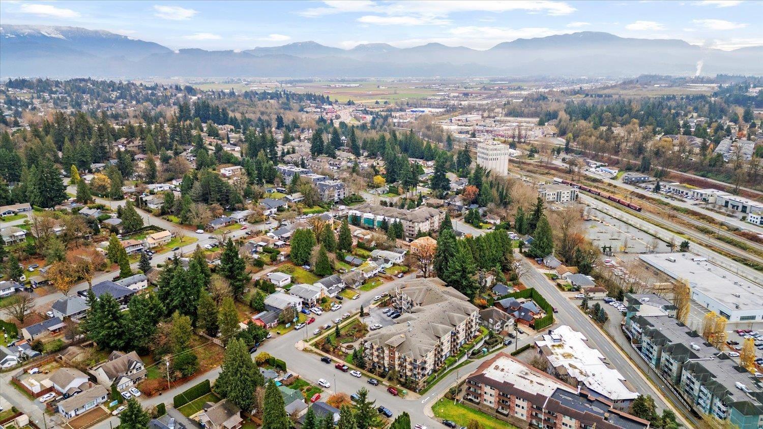 2550 CAMPBELL AVENUE, Abbotsford real estate listing R2947999
