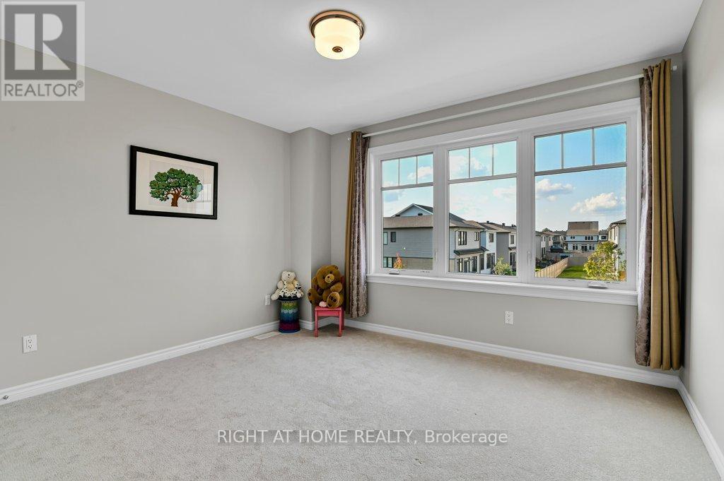 844 SNOWDROP CRESCENT - 22