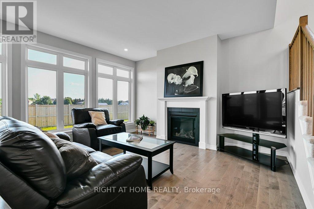 844 SNOWDROP CRESCENT - 6