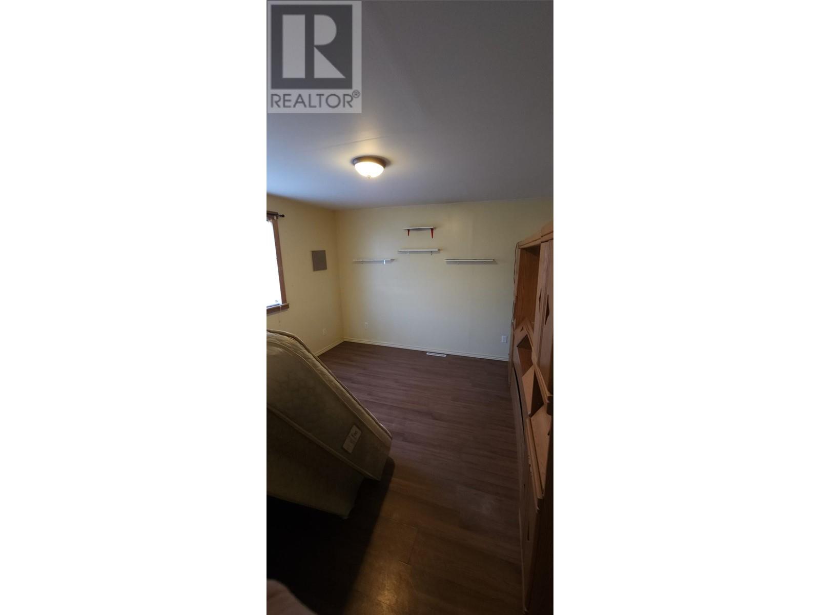 Photo 3 of 110 Barnes Street, Ashcroft BC