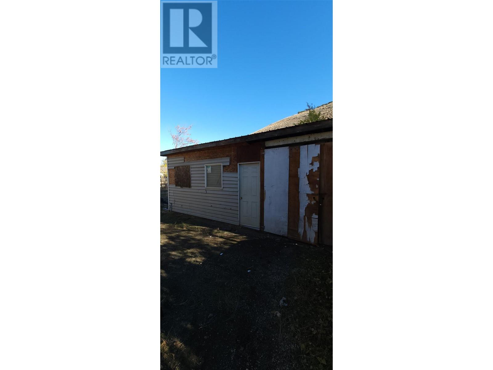 Photo 15 of 110 Barnes Street, Ashcroft BC