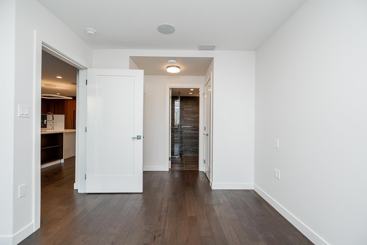 518 1526 FINLAY STREET, White Rock real estate listing R2983878