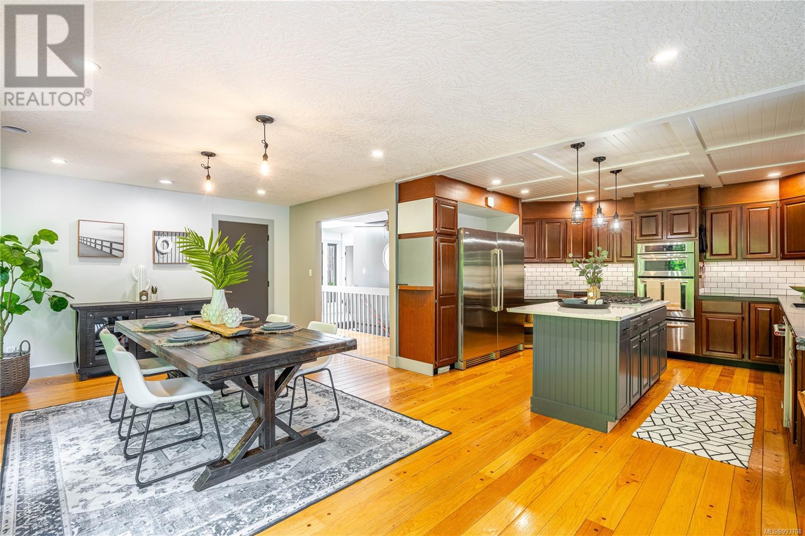 Photo 12 of 2880 Leigh Rd, Langford BC