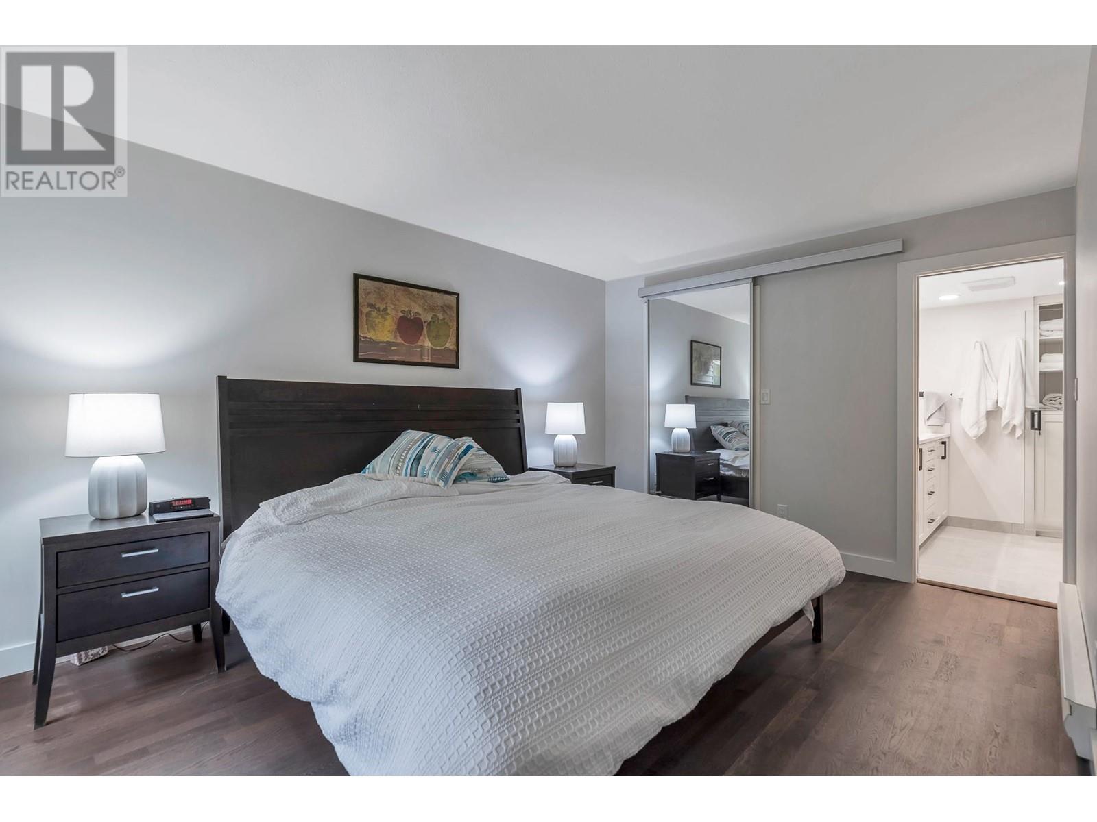 107 2274 FOLKESTONE WAY, West Vancouver