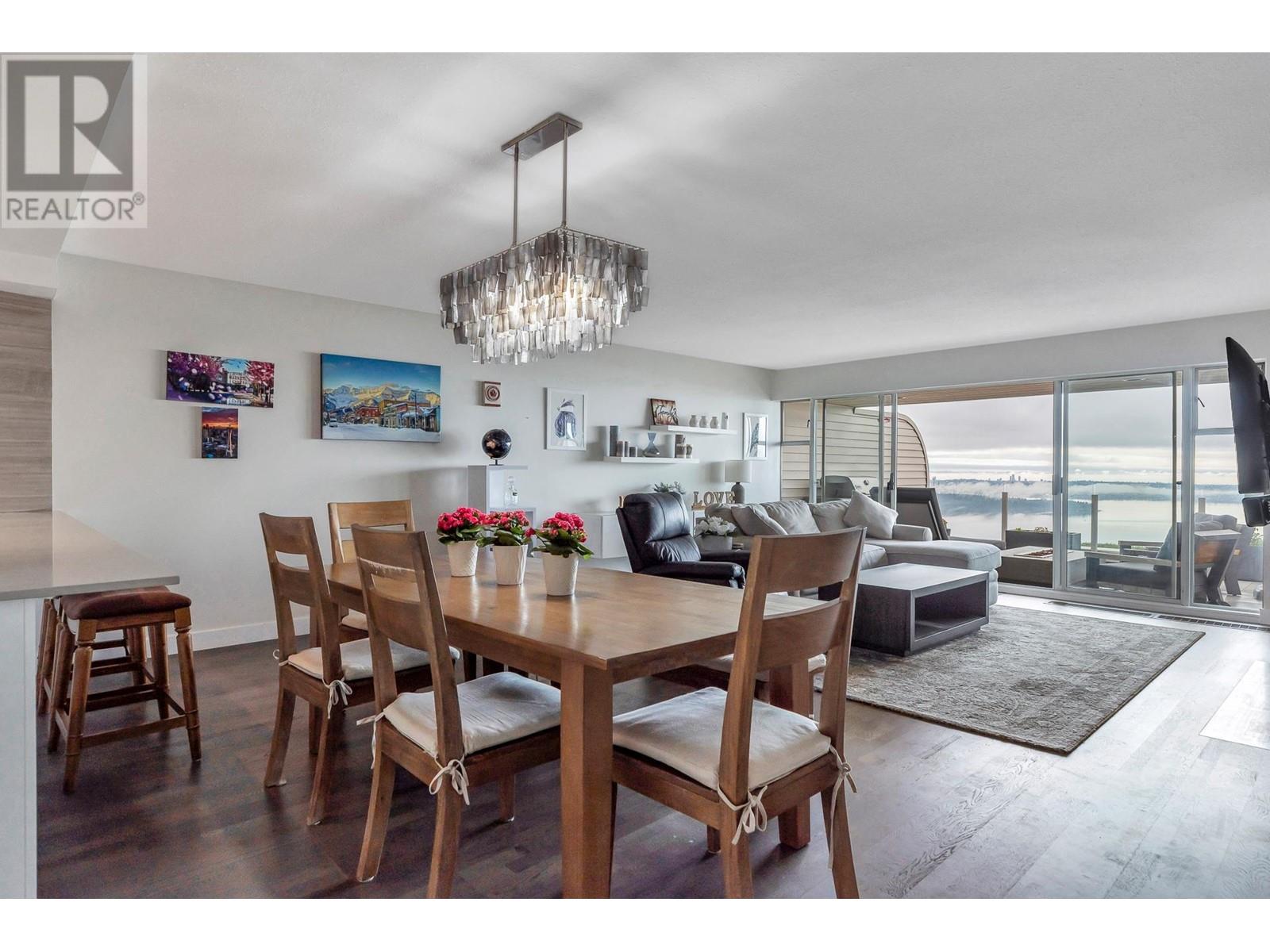 107 2274 FOLKESTONE WAY, West Vancouver