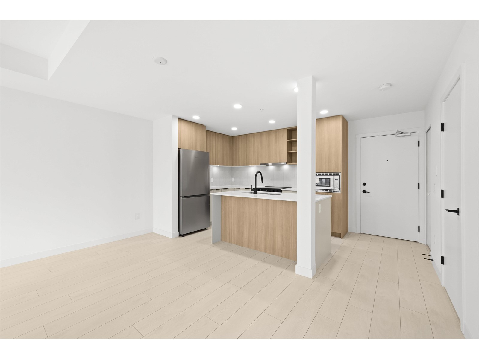 TH7 9456 134 STREET, Surrey