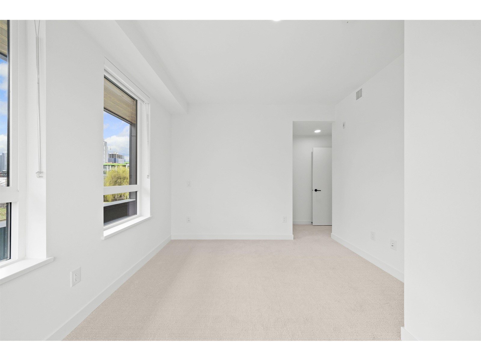 TH7 9456 134 STREET, Surrey