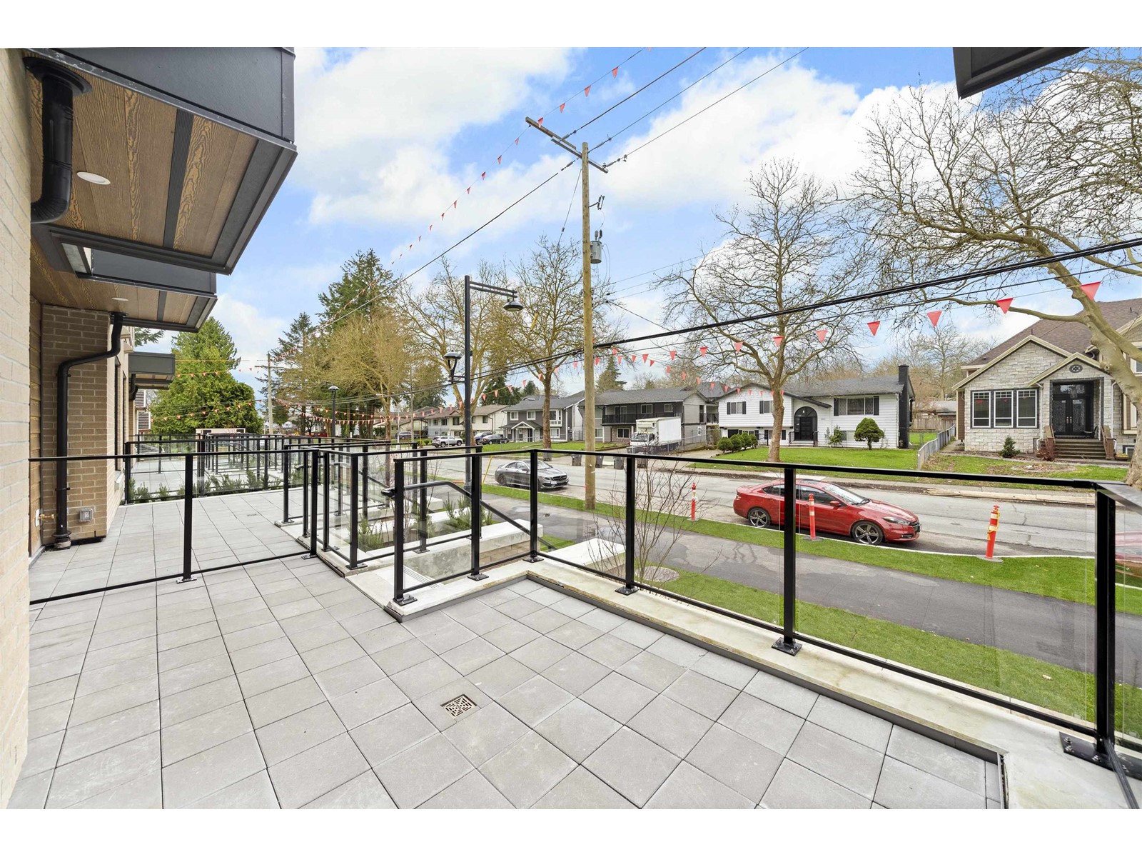 TH7 9456 134 STREET, Surrey