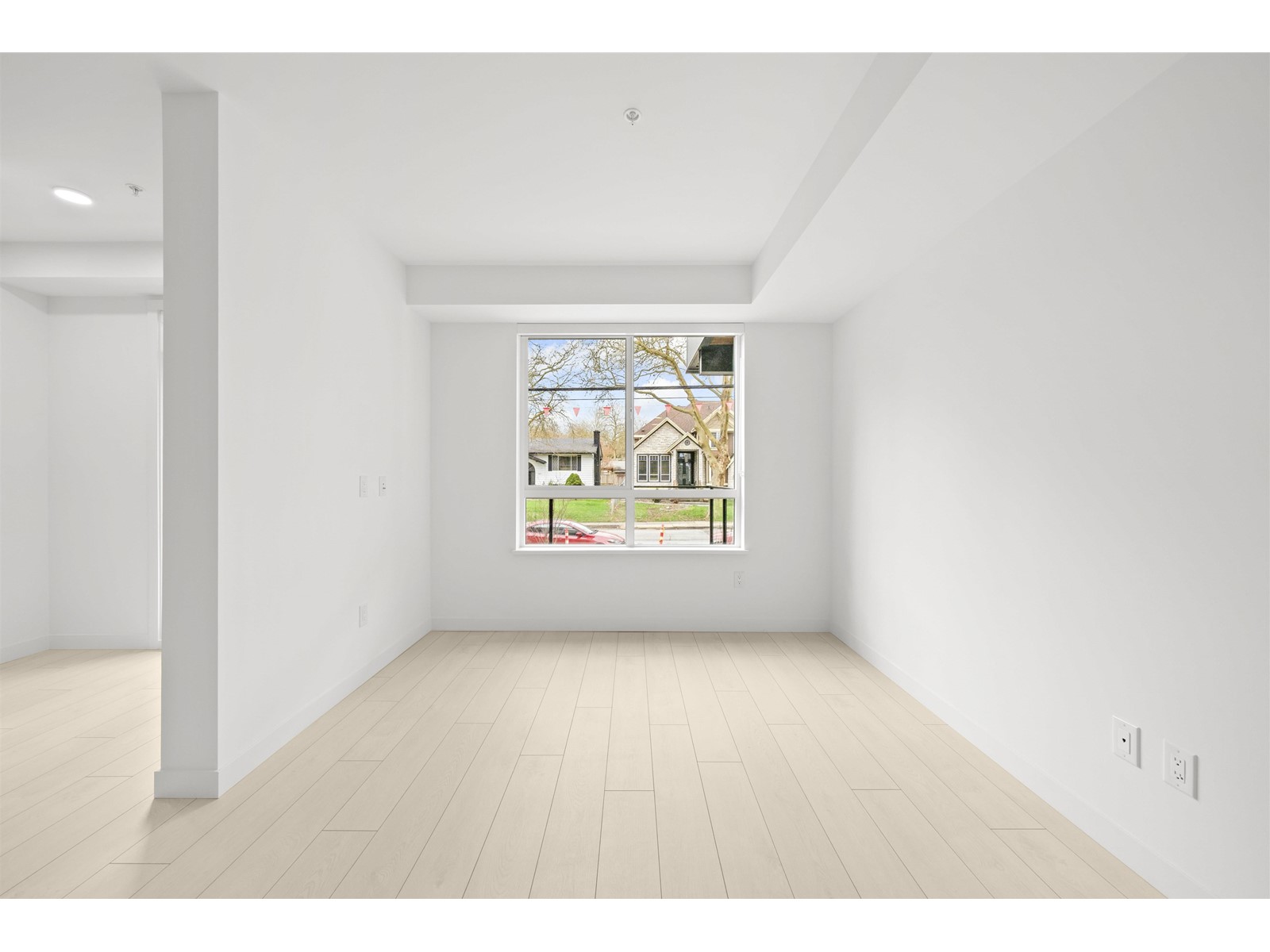 TH7 9456 134 STREET, Surrey