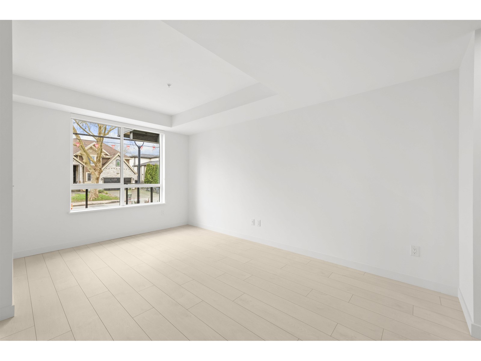 TH7 9456 134 STREET, Surrey