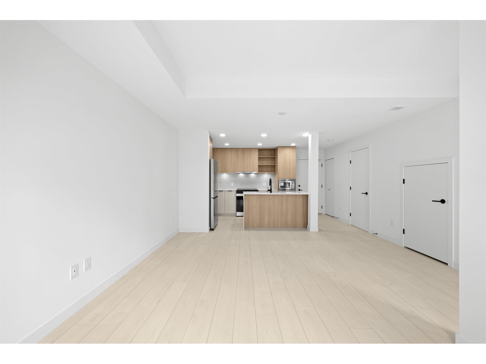TH7 9456 134 STREET, Surrey