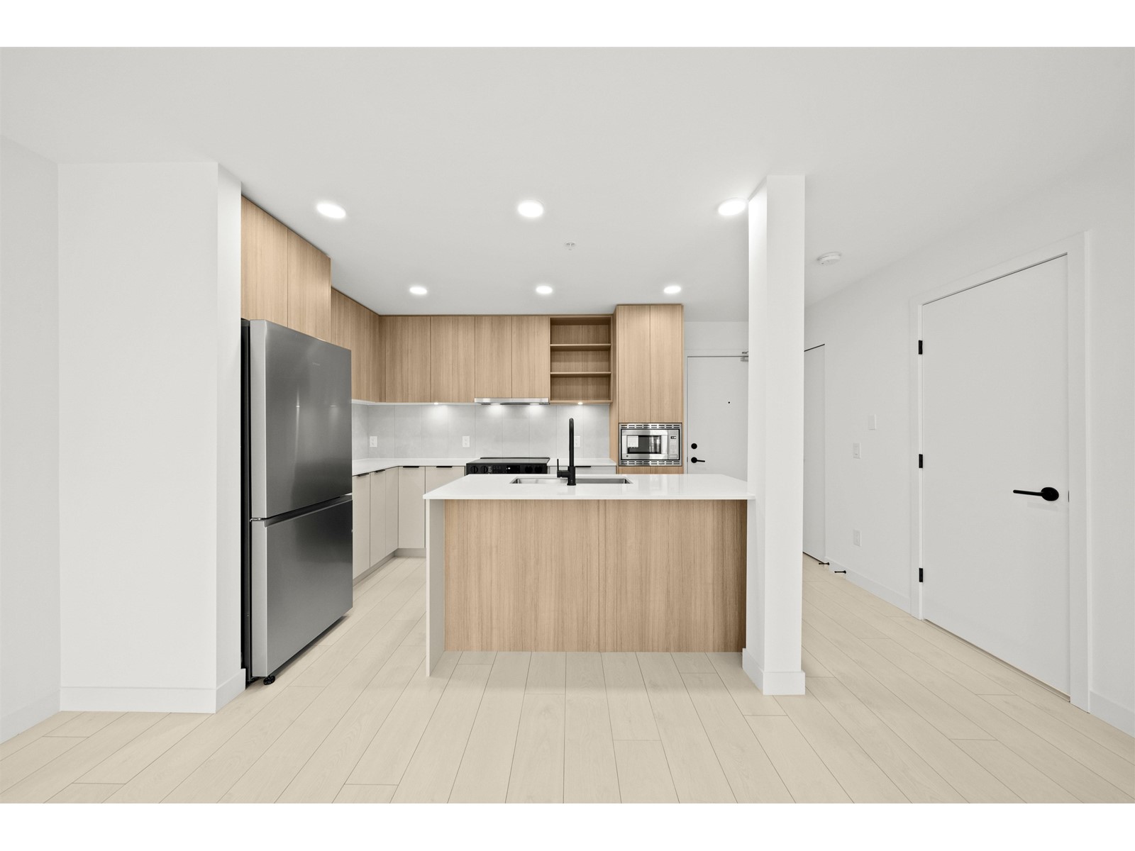 TH7 9456 134 STREET, Surrey