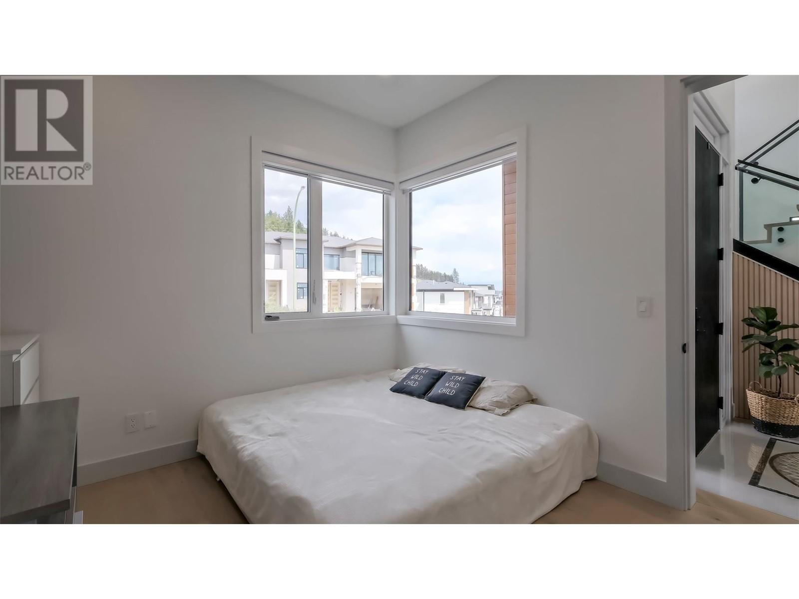  2863 Copper Ridge Drive, West Kelowna