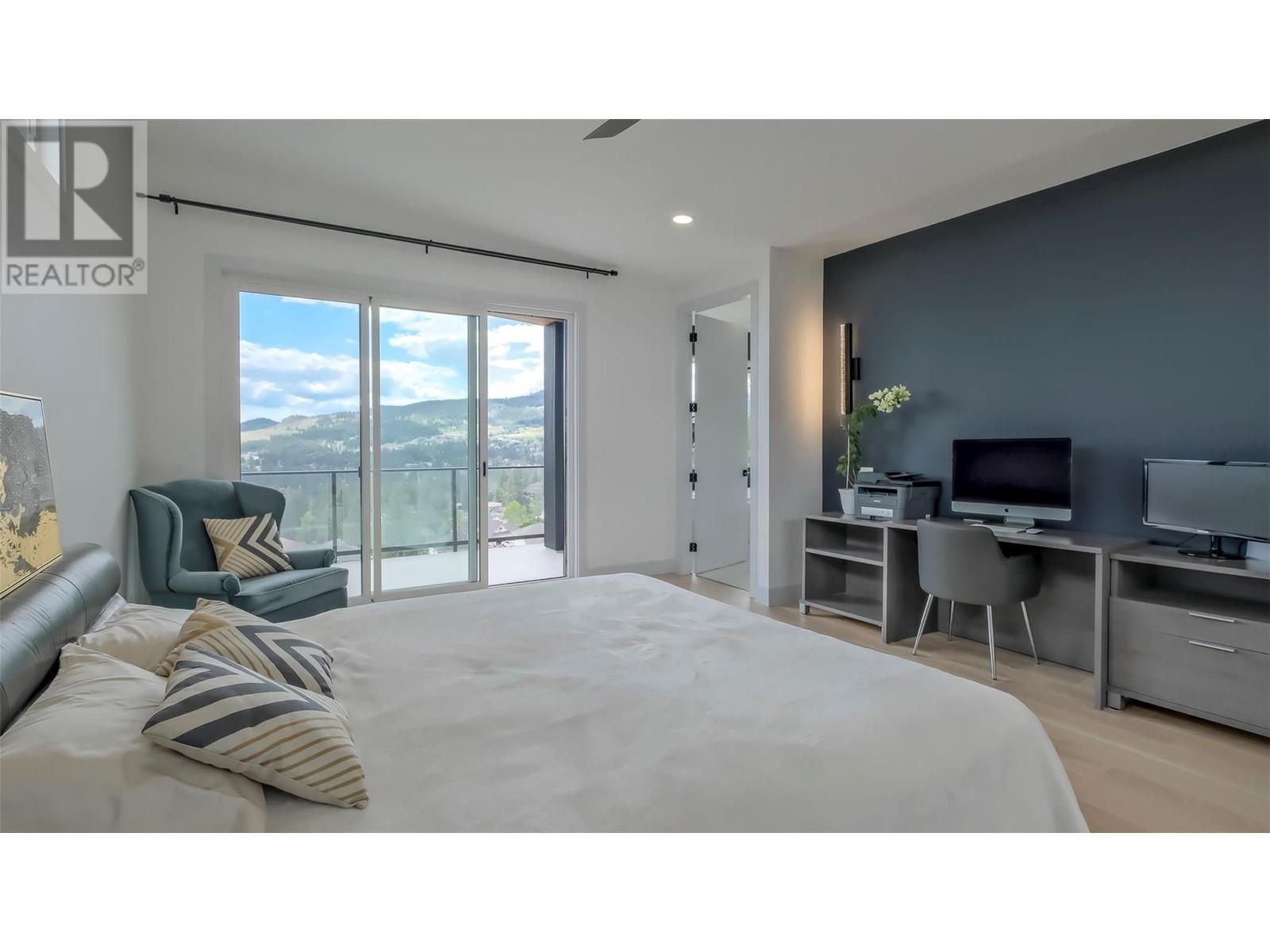  2863 Copper Ridge Drive, West Kelowna