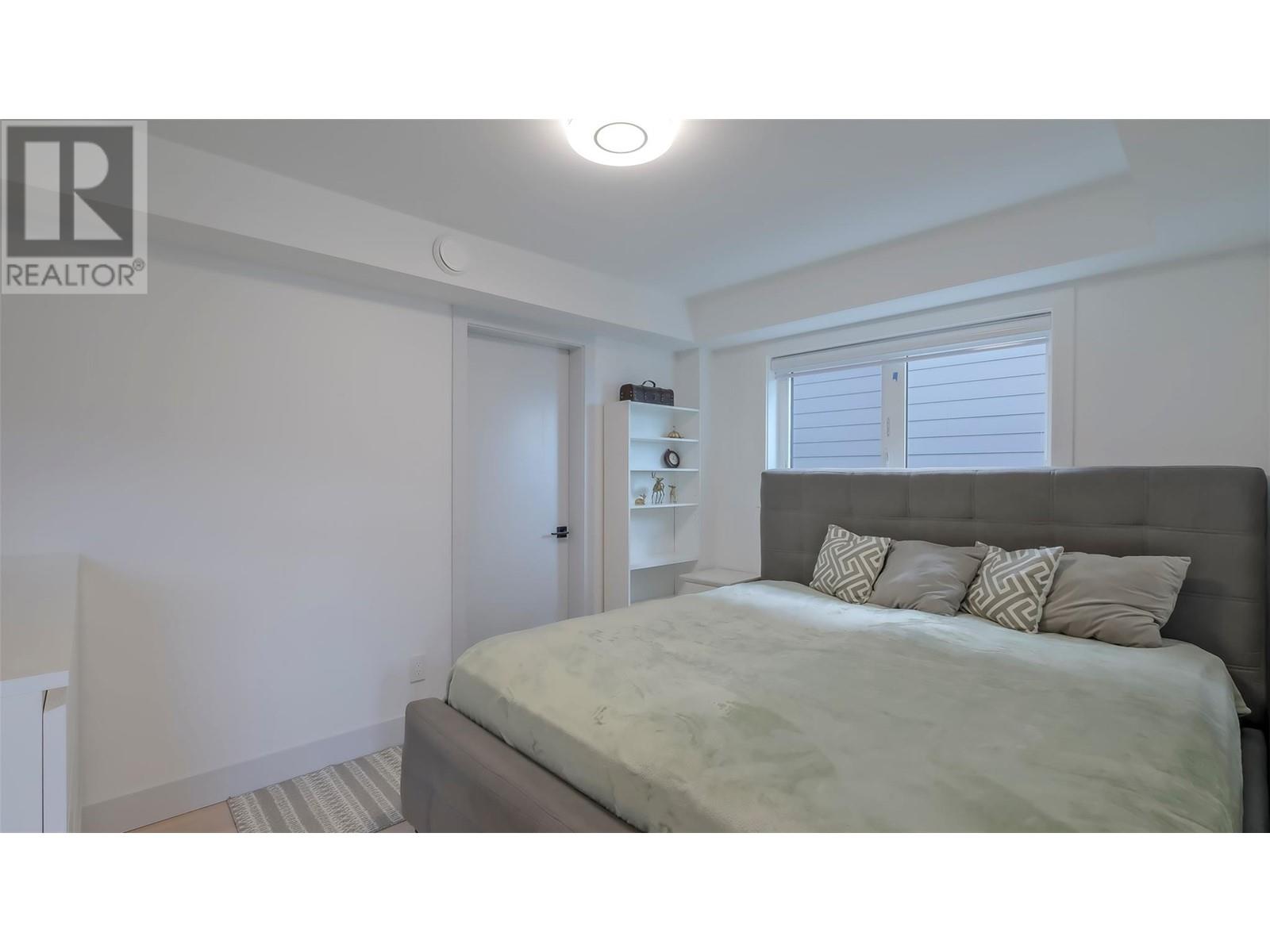  2863 Copper Ridge Drive, West Kelowna
