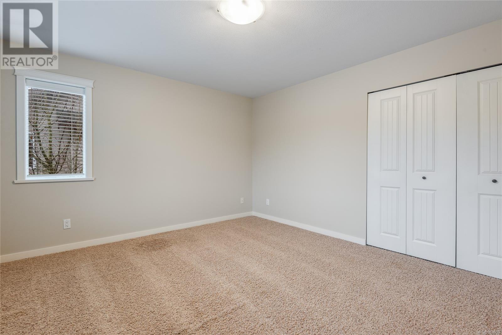 2746 Bradford Dr, Campbell River real estate listing 983639