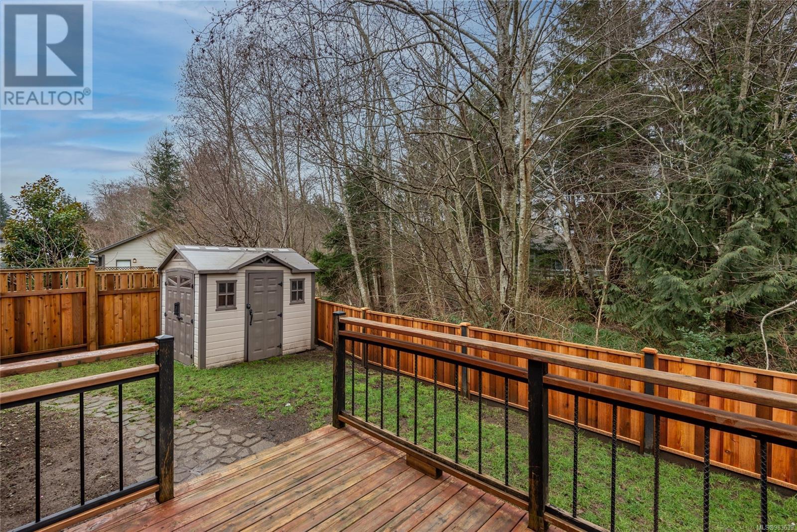 2746 Bradford Dr, Campbell River real estate listing 983639