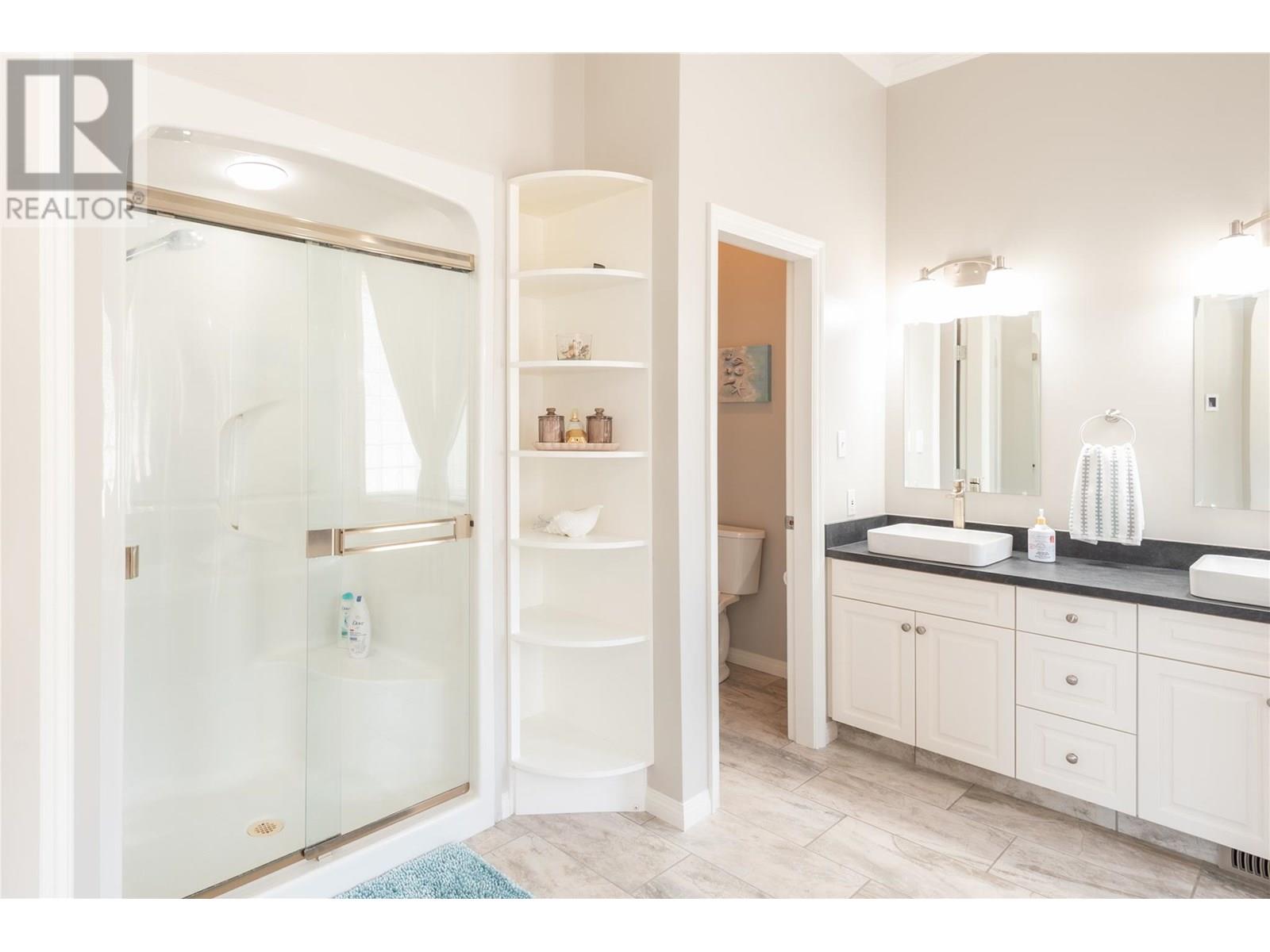  2519 Golf View Crescent, Blind Bay