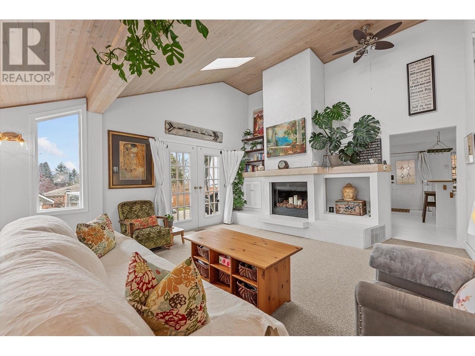  987 Garland Street, Kelowna