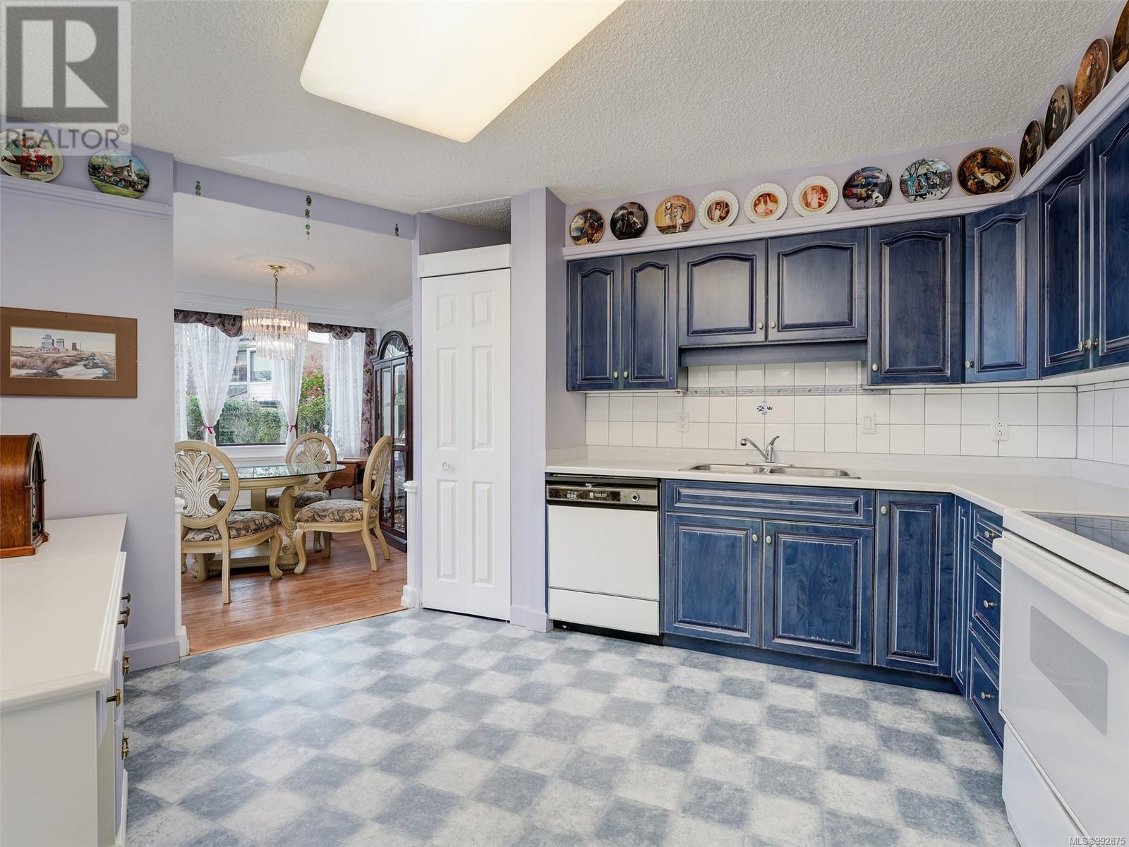 Photo 22 of 113 225 Belleville St, Victoria BC