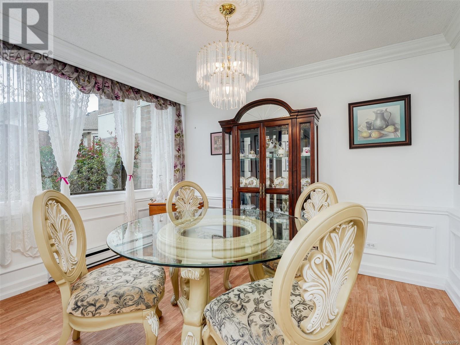 Photo 14 of 113 225 Belleville St, Victoria BC
