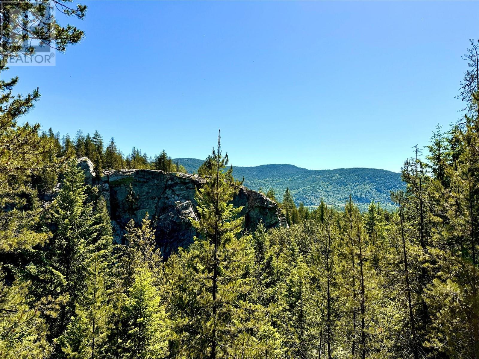  2700 14TH Avenue, Castlegar