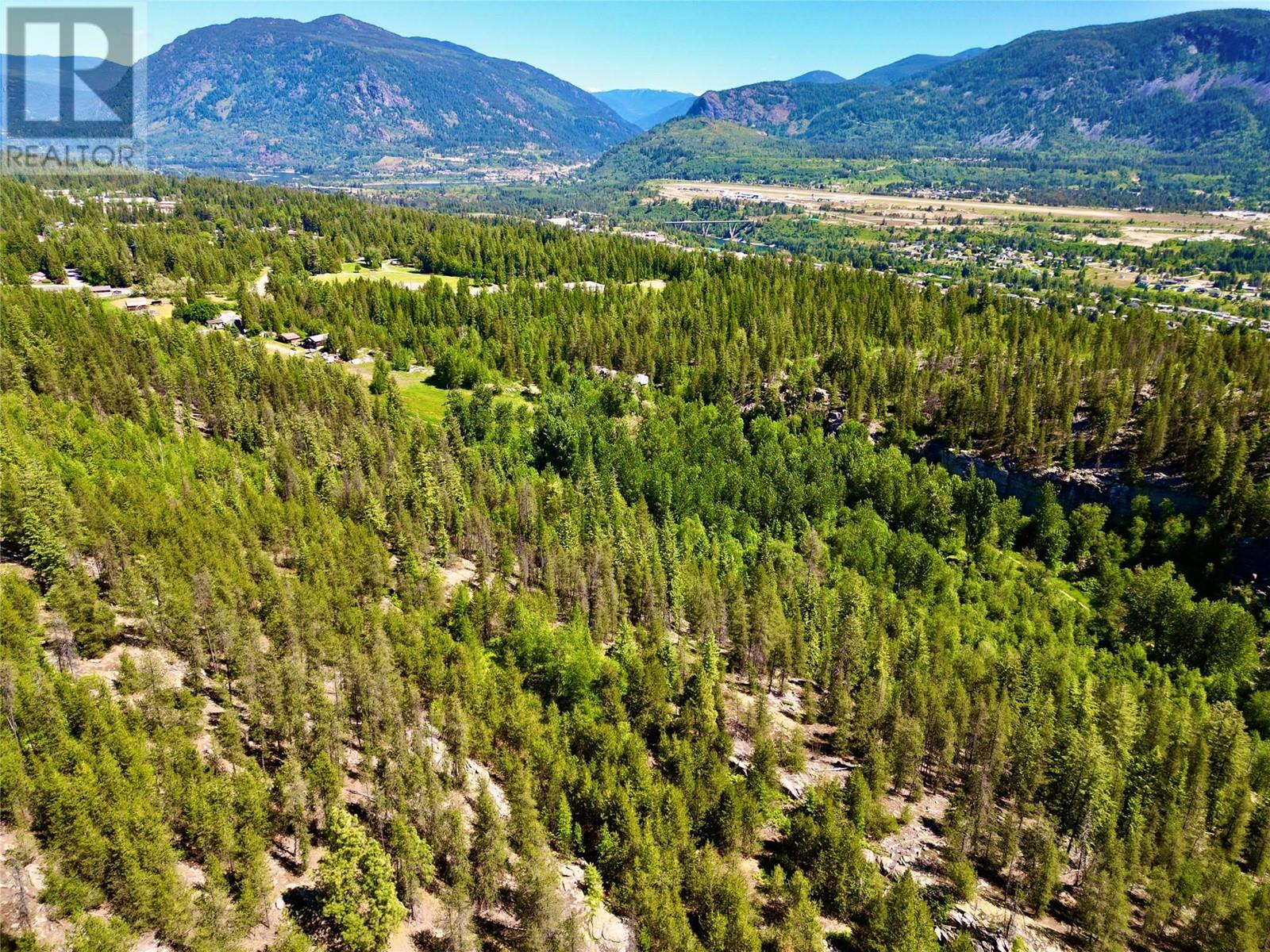  2700 14TH Avenue, Castlegar