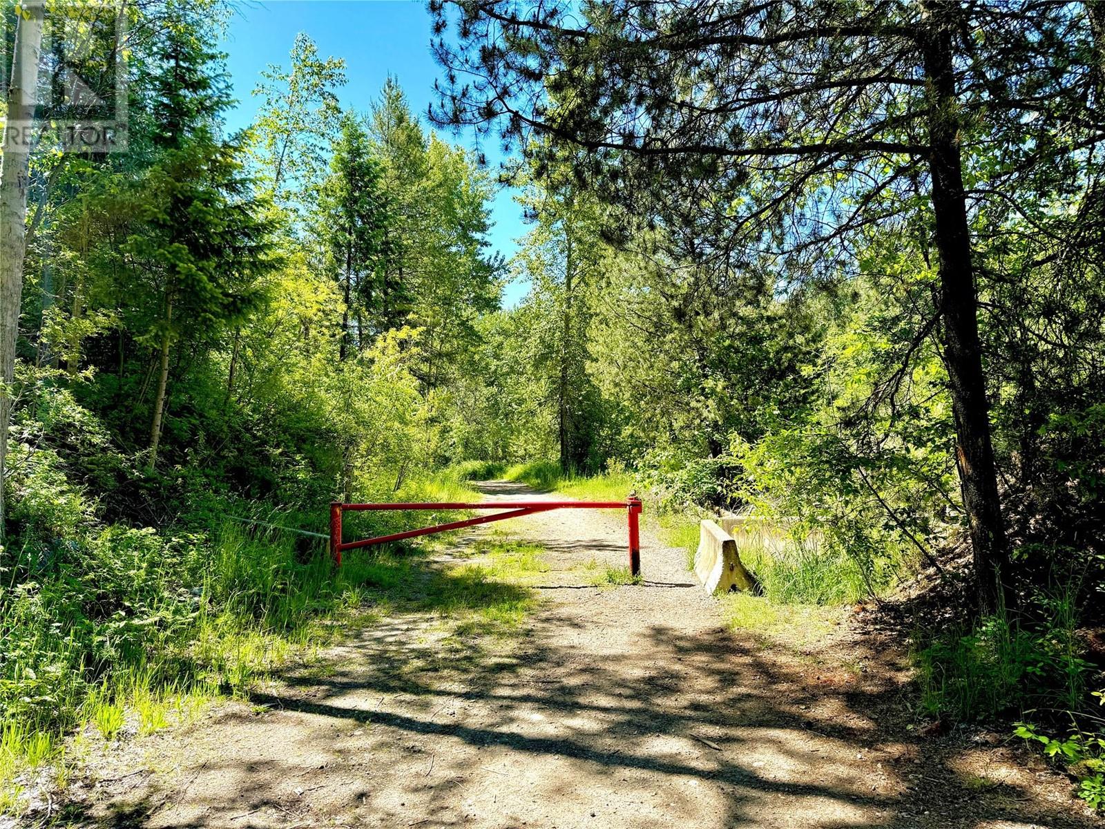  2700 14TH Avenue, Castlegar