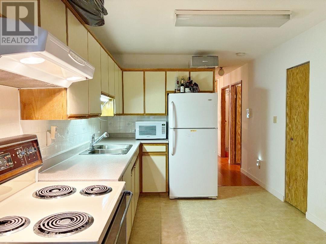 Photo 10 of 2038 Napier Street, Vancouver BC