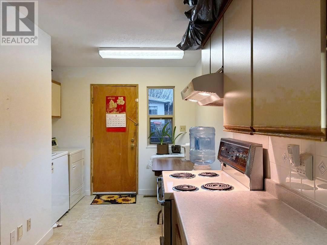 Photo 11 of 2038 Napier Street, Vancouver BC