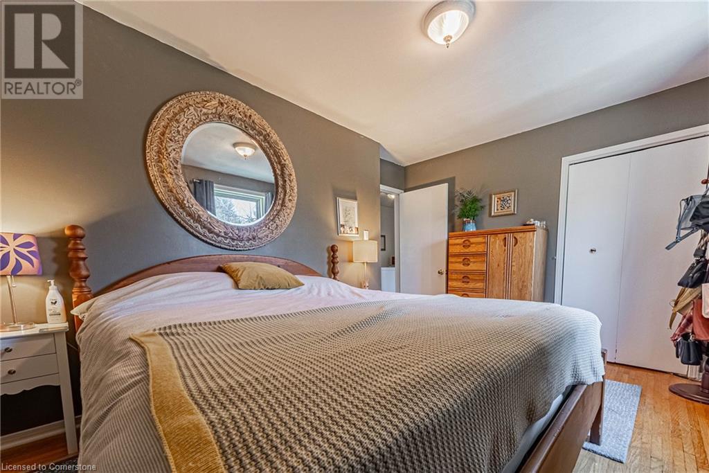 Photo 12 of 648 654 Francis Road, Burlington ON