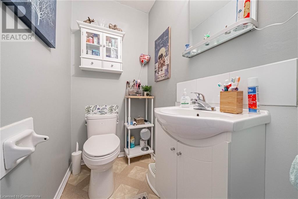 Photo 27 of 648 654 Francis Road, Burlington ON