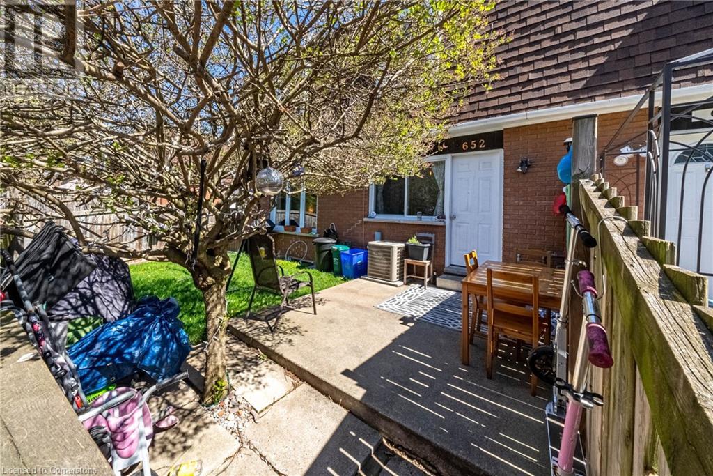 Photo 7 of 648 654 Francis Road, Burlington ON