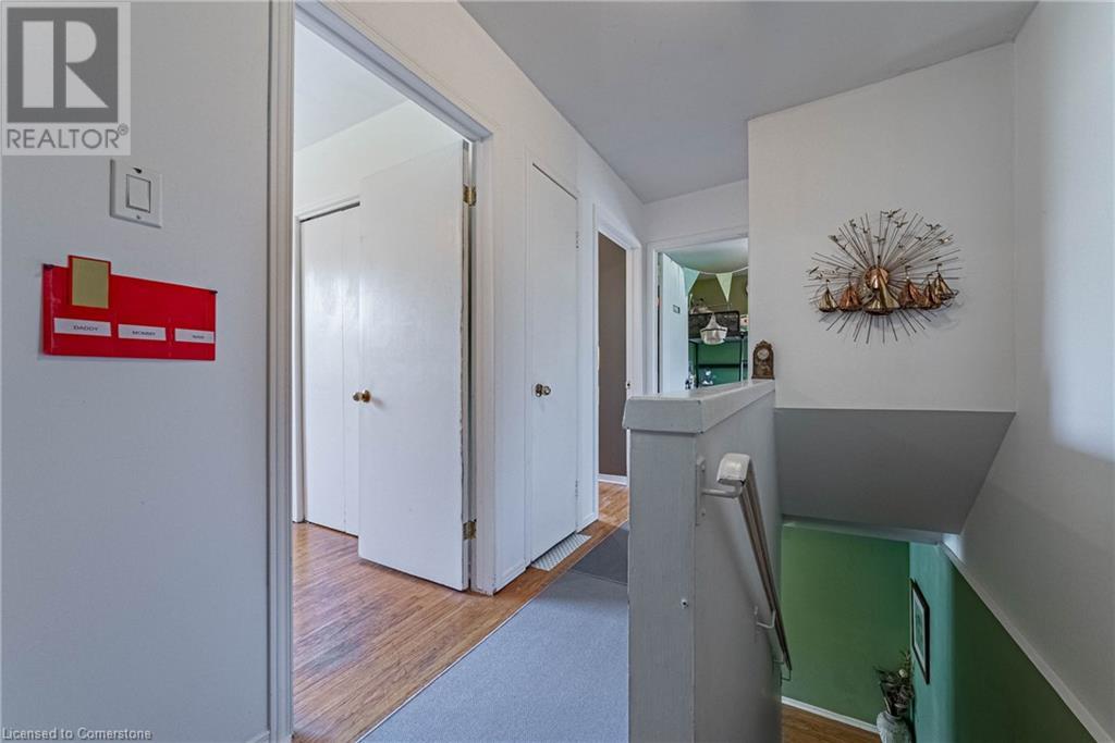 Photo 9 of 648 654 Francis Road, Burlington ON
