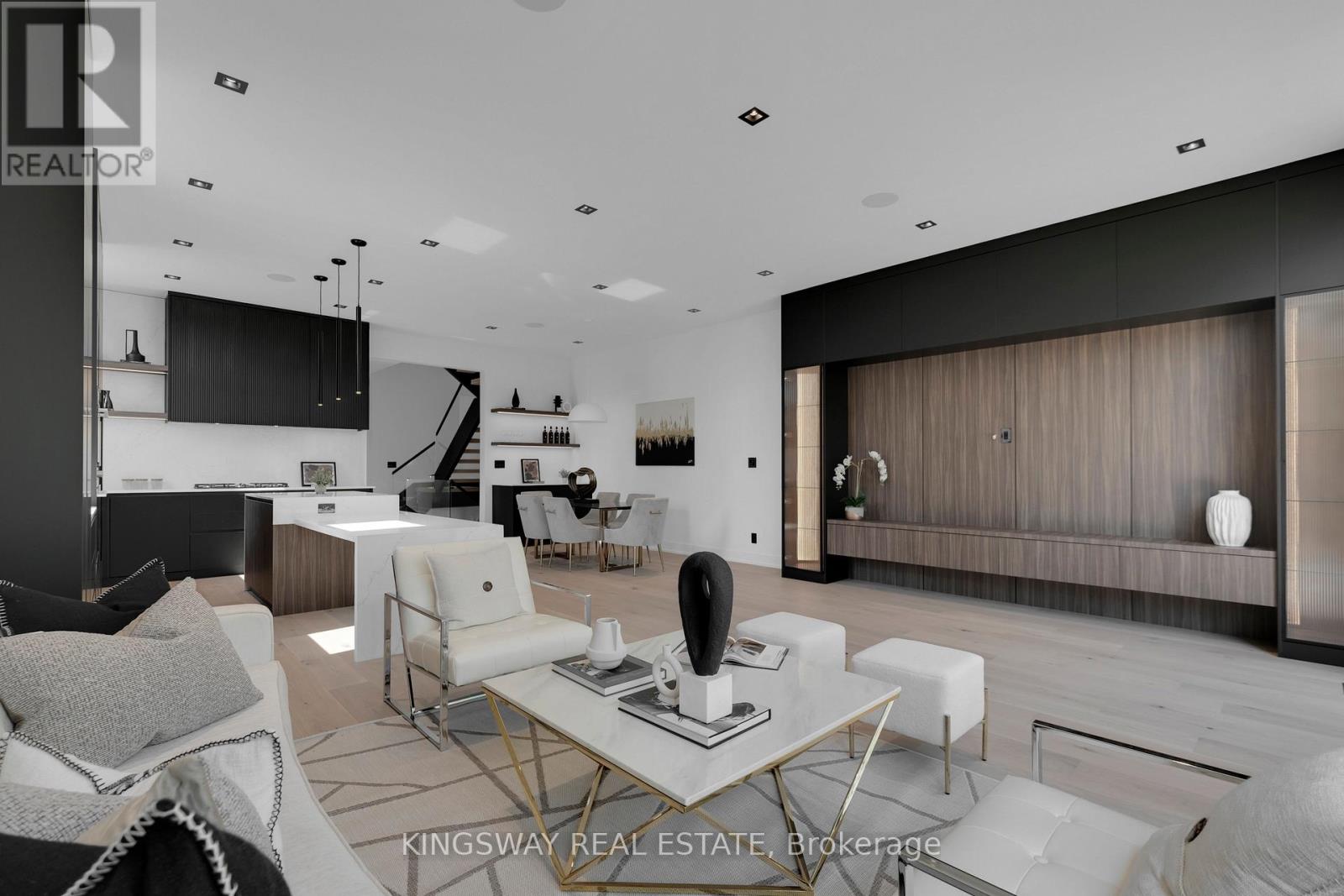 Photo 22 of 17 Broadview Avenue, Mississauga ON
