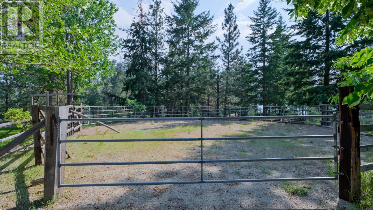 7015 GLENFIR Road, Naramata