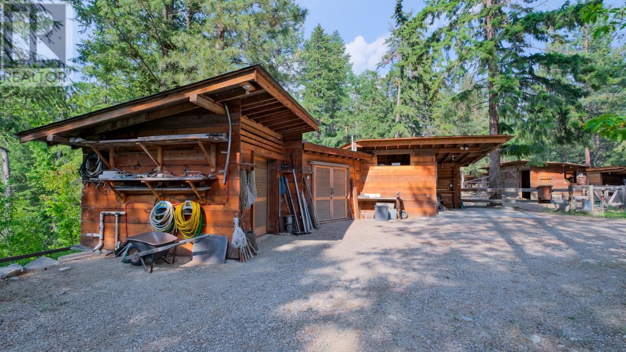 7015 GLENFIR Road, Naramata