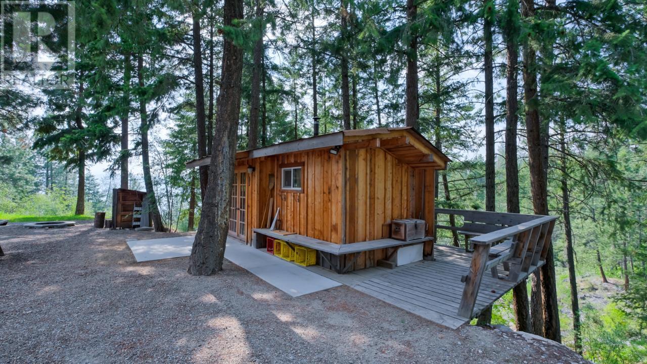 7015 GLENFIR Road, Naramata
