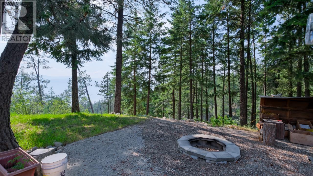 7015 GLENFIR Road, Naramata