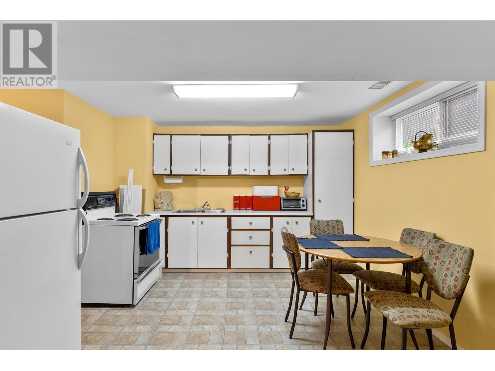  345 Hardie Road, Kelowna