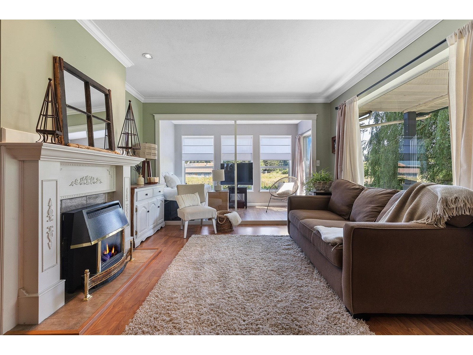 Photo 17 of 6576 Riverside Street, Abbotsford BC