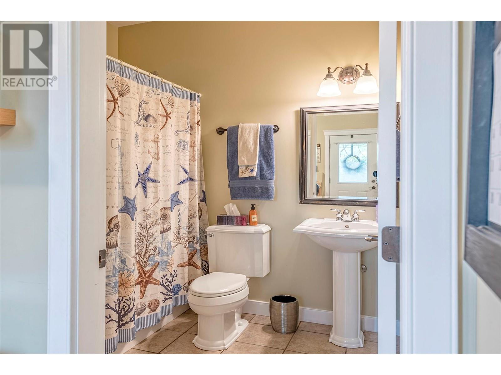 15714 Whiskey Cove Road, Lake Country