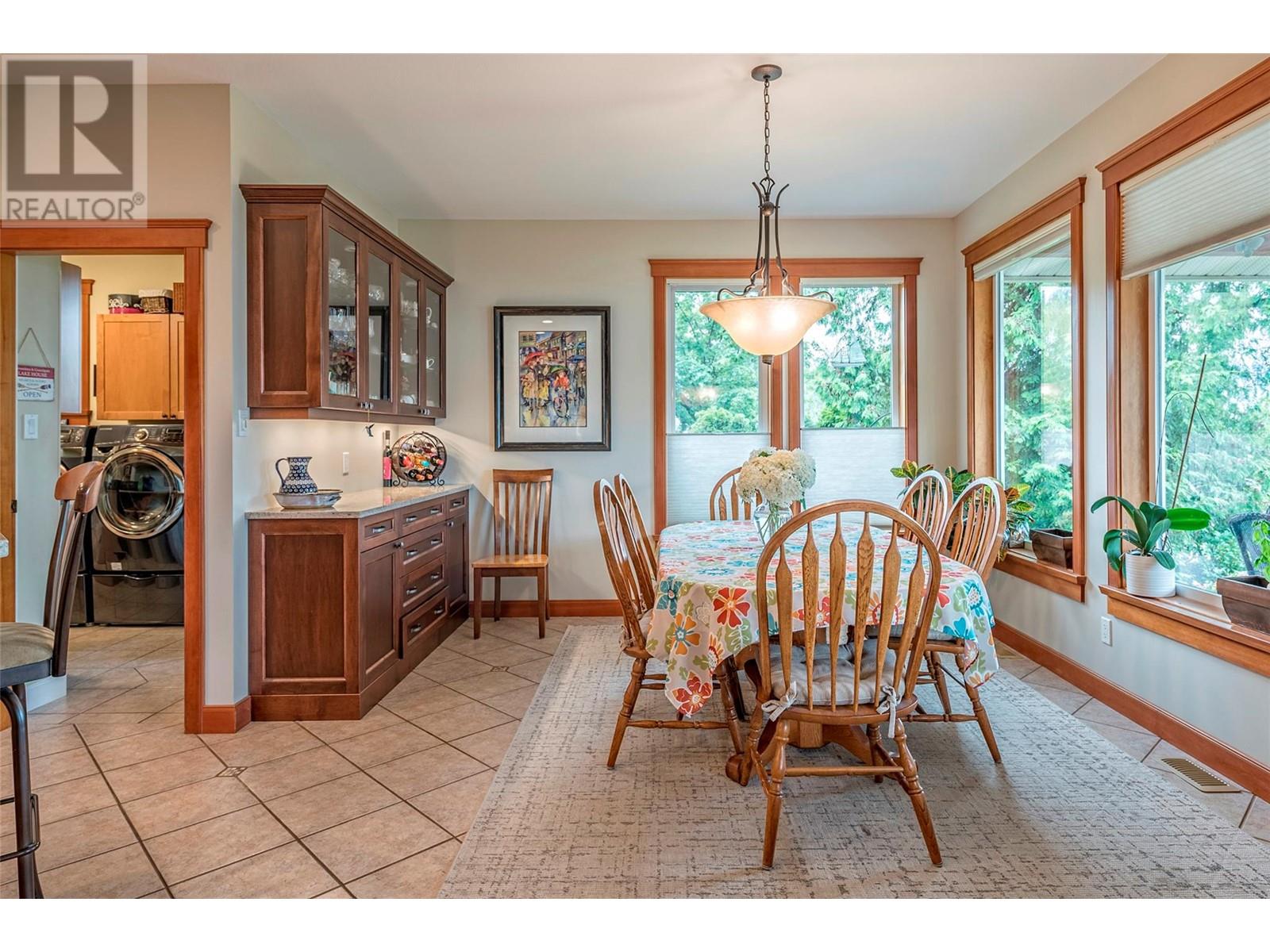 15714 Whiskey Cove Road, Lake Country