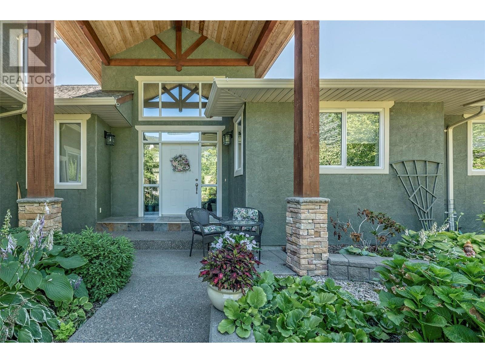 15714 Whiskey Cove Road, Lake Country