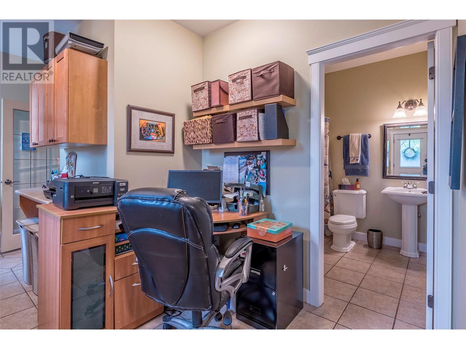 15714 Whiskey Cove Road, Lake Country