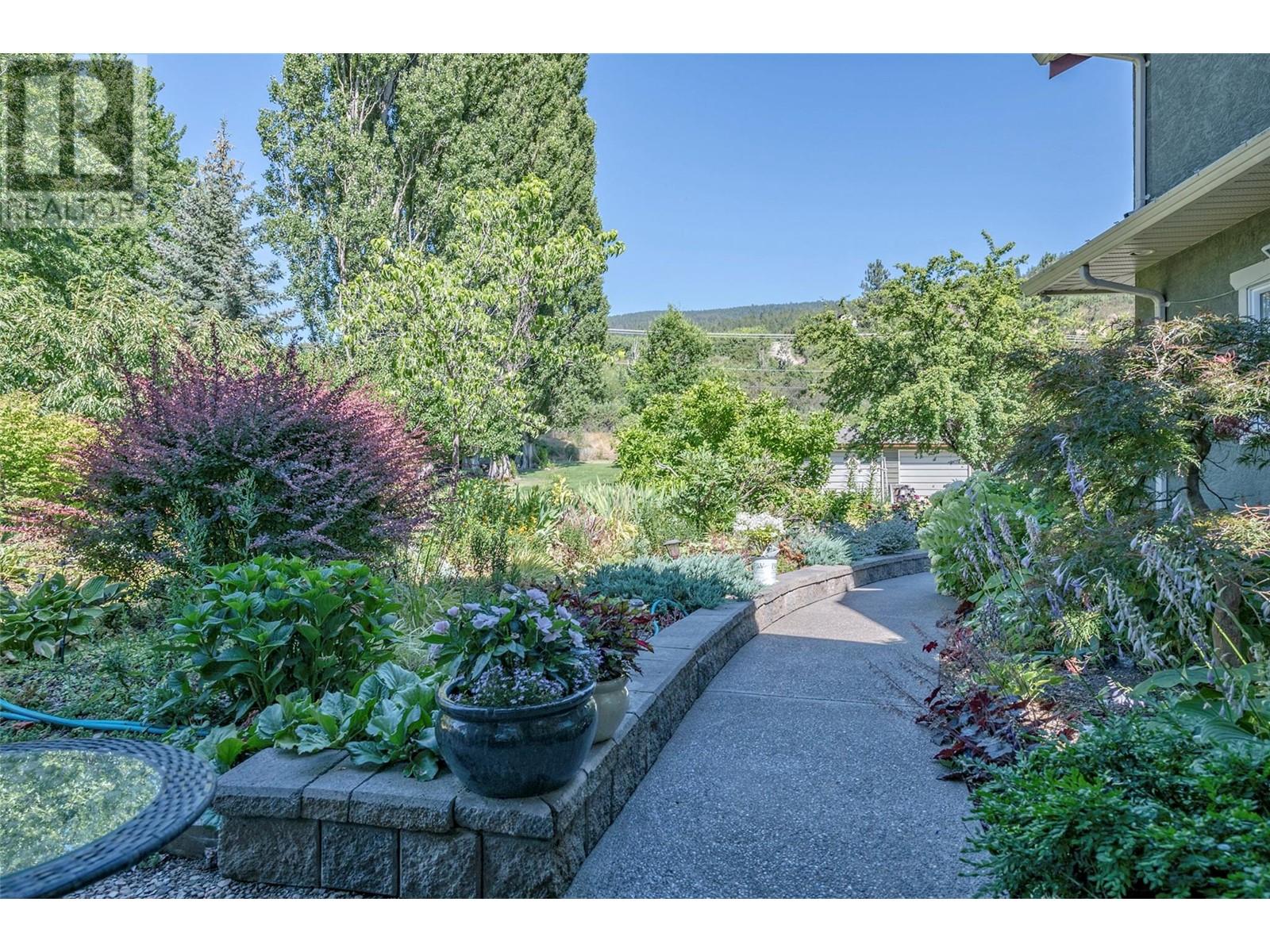 15714 Whiskey Cove Road, Lake Country