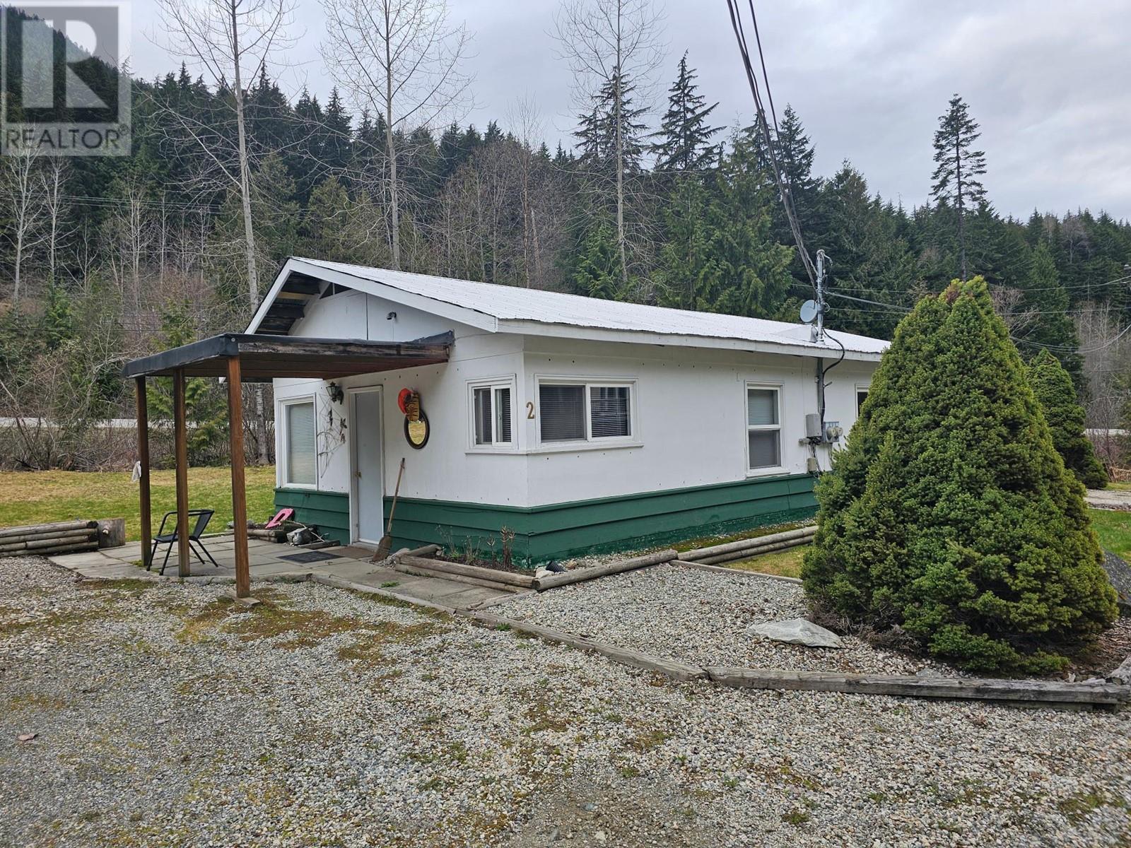 Photo 17 of 3433 6 Highway, Nelson BC