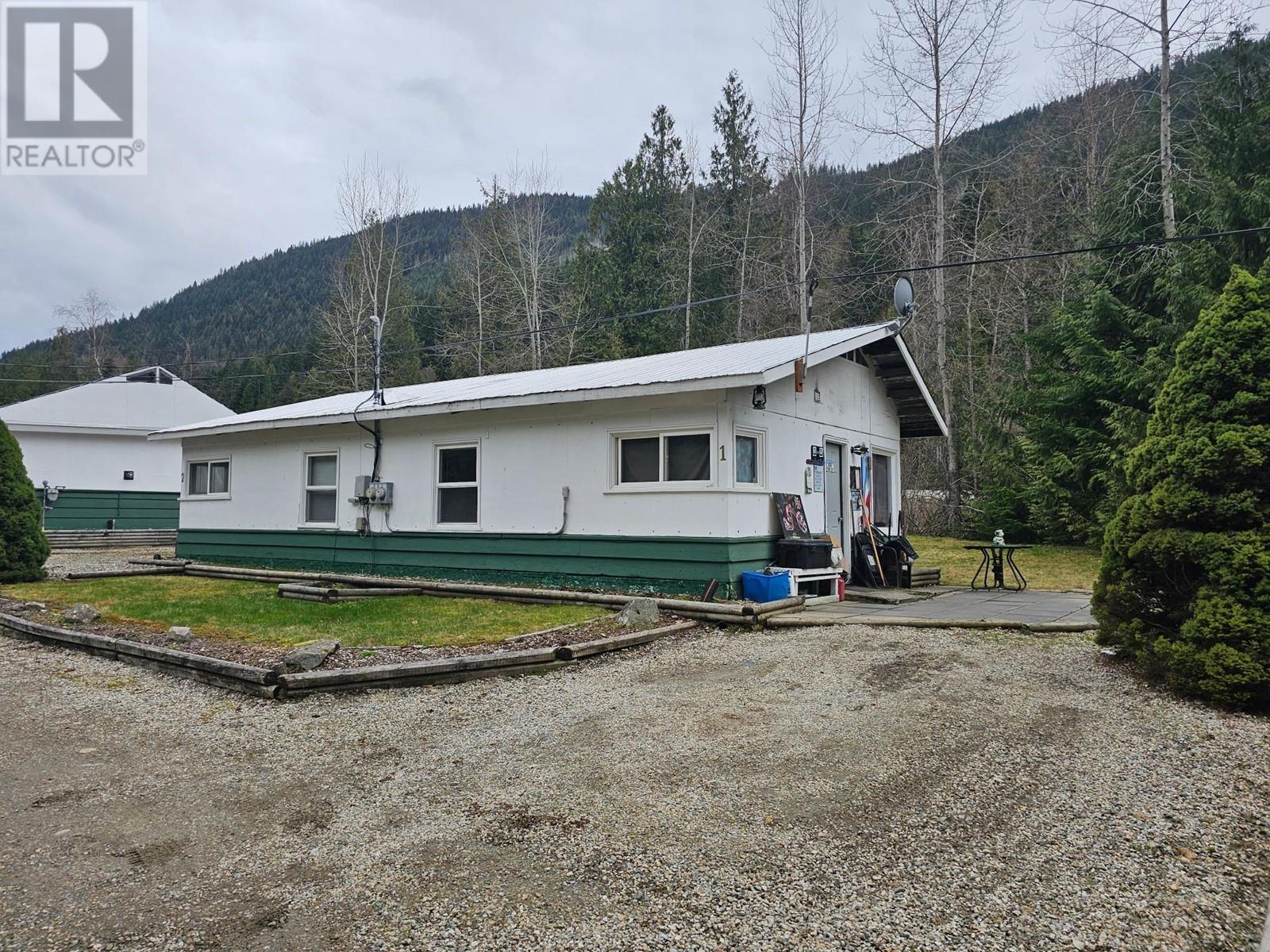 Photo 37 of 3433 6 Highway, Nelson BC