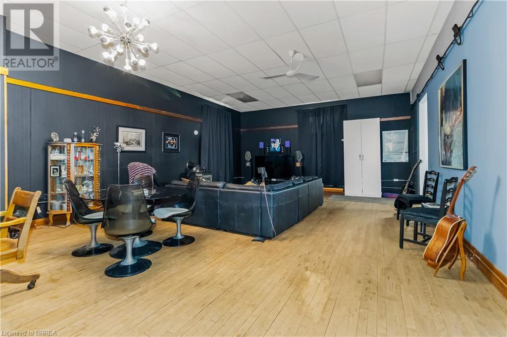 Photo 10 of 18 Robinson Street, Simcoe ON