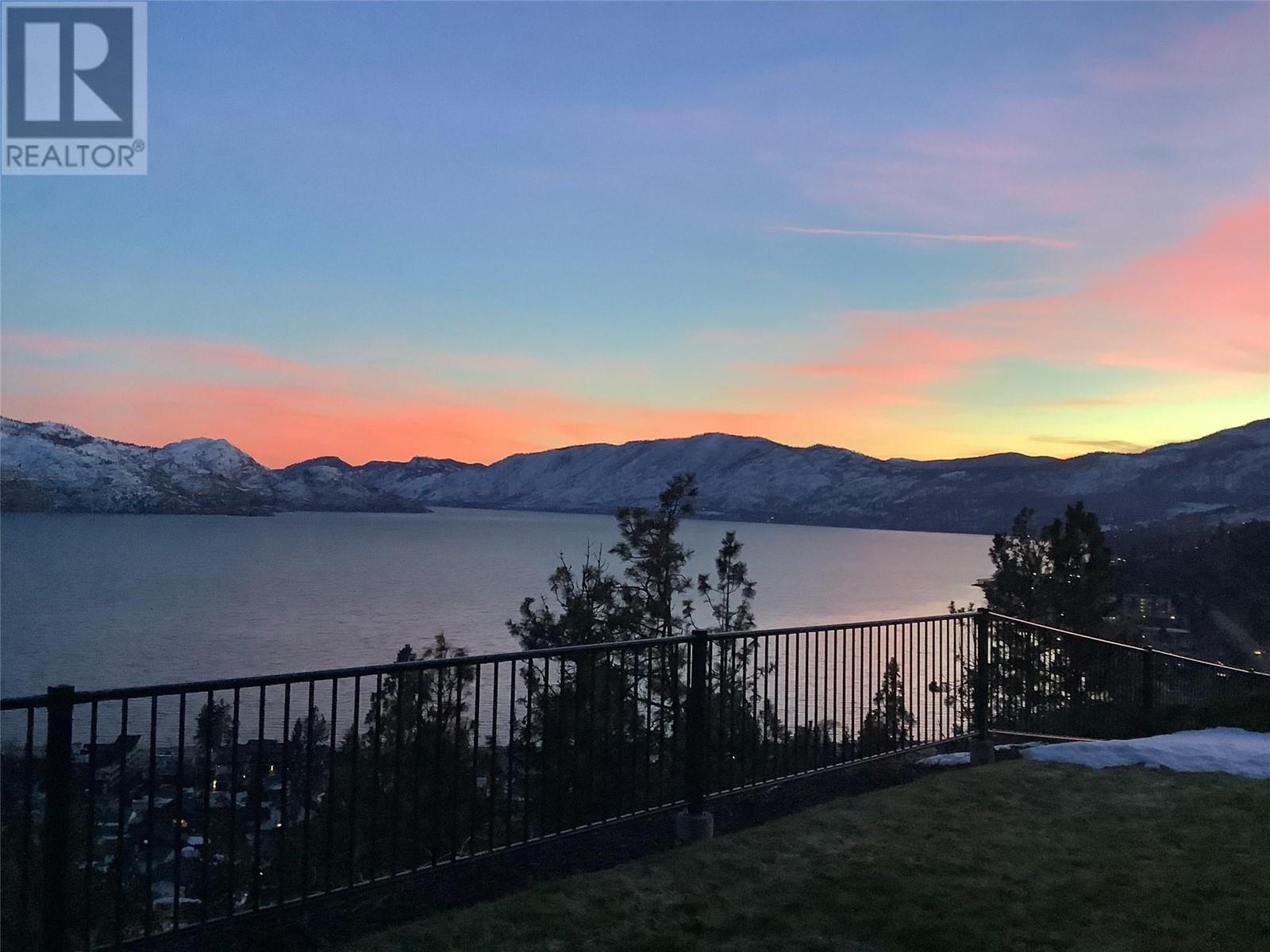 108 4350 Ponderosa Drive, Peachland